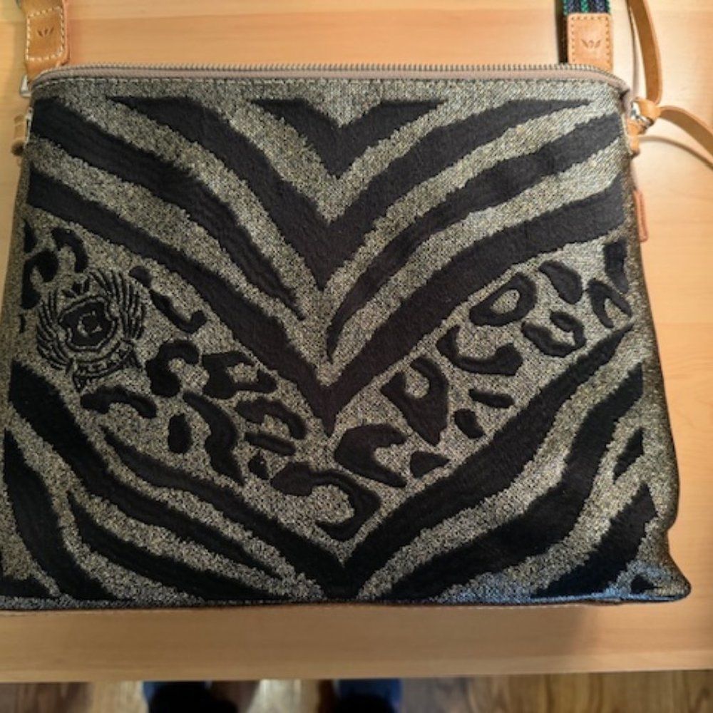 Consuela Downtown Crossbody - Selena
